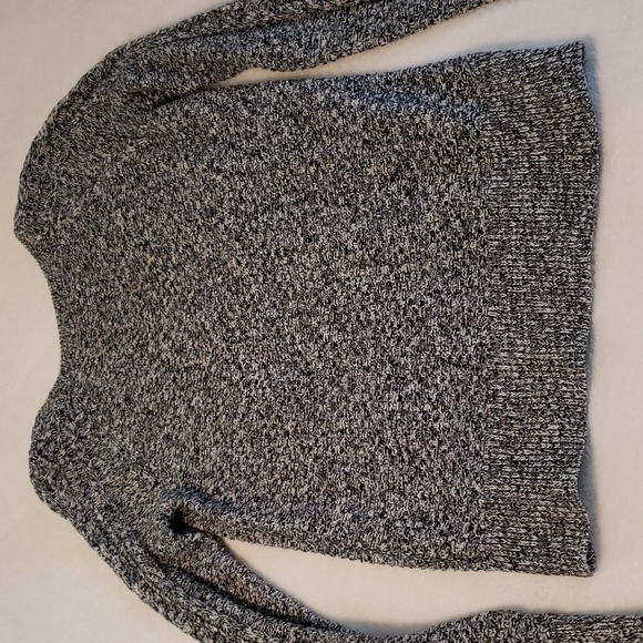 EUC Gap cotton cable knit sweater - Picture 5 of 6